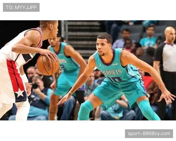 梅奥无球跑动拉开空间，三分效率改变球队进攻结构