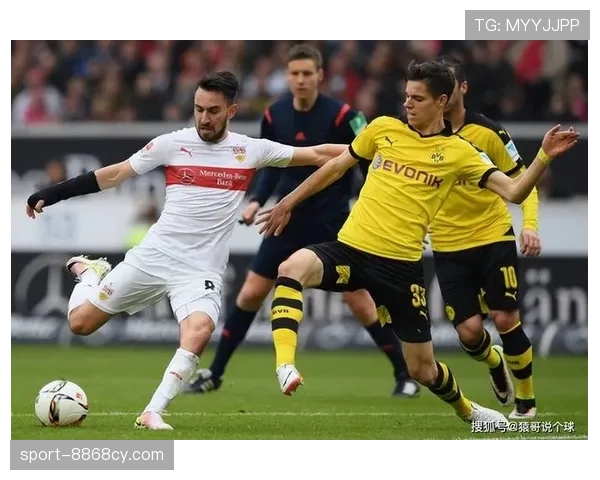 多特蒙德防线频频被打穿，全队站位混乱成主要症结